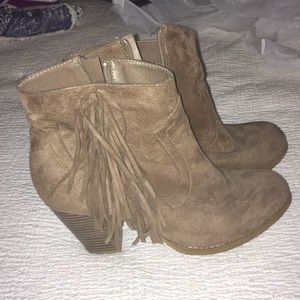Diva Lounge fringe bootie